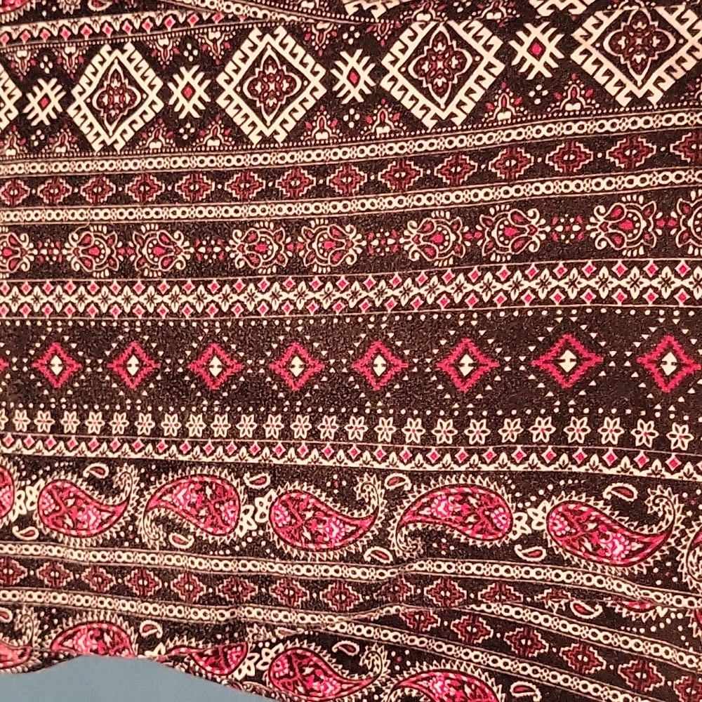 Paisley black and pink leggings